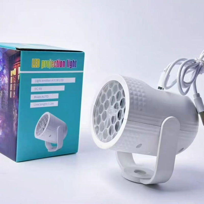 Mini Projetor Natalino RGB 16 Padrões de Flocos de Neve (Tipo-C)